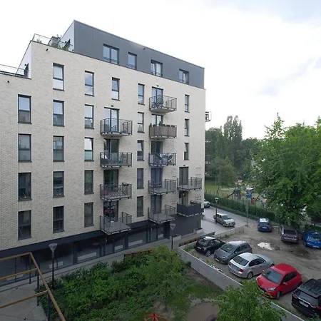 شقة 2br Apt Strzelecka 24 With Balcony وارسو