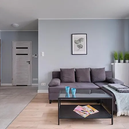 2br Apt Strzelecka 24 With Balcony